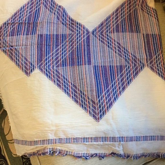 Geometric pattern scarf - Picture 2 of 2